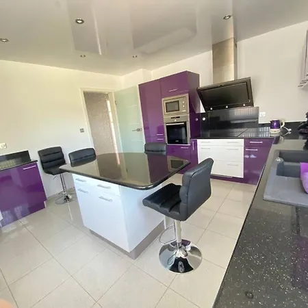 Chez Florence Apartment *